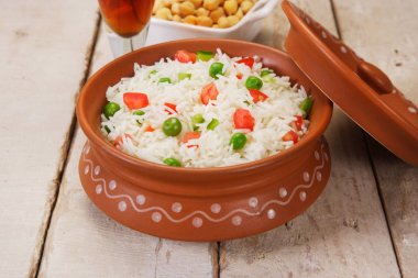 Shai pulao veya sebze pilav ve sebze Hint biryani