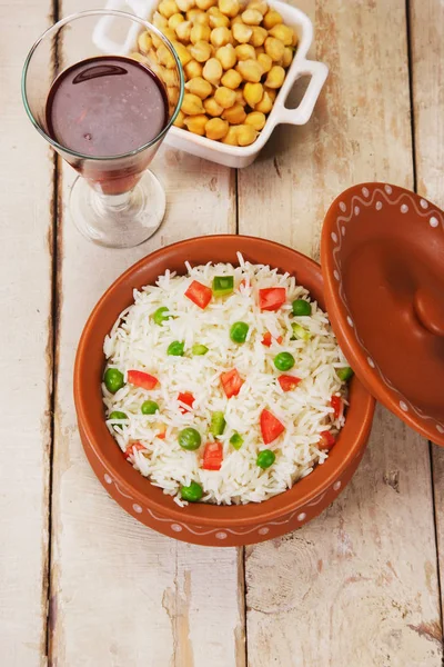 Shai Pulao o arroz vegetal o Biryani vegetal indio —  Fotos de Stock