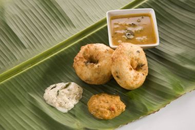 Sambar vada ile Hindistan cevizi Chutney ile