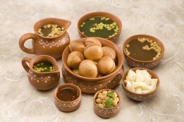 Panipuri or Gol Gappa or Chaat