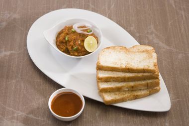 Pao Bhaji veya Pav Bhaji