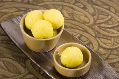 Rajbhog veya Bengalli Rasgulla veya Cham Cham, Hint tatlı