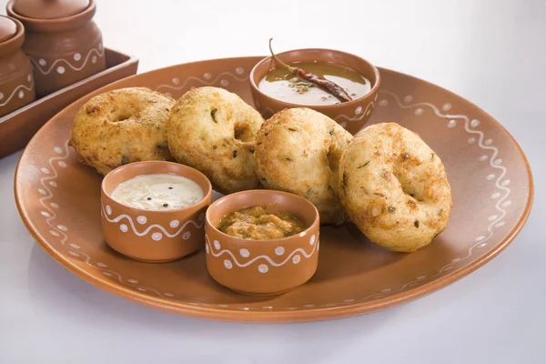 Sambar vada ile Hindistan cevizi Chutney ile