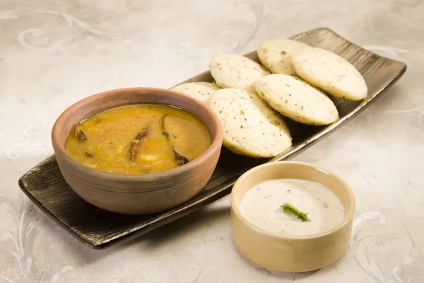 Sambar met idli — Stockfoto