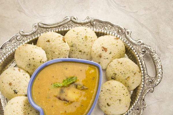 sambar Idli ile