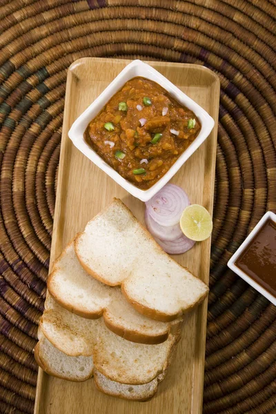 Pao Bhaji veya Pav Bhaji