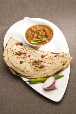 Kırmızı barbunya fasulyesi veya Paratha ile Rajma