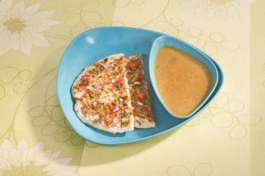 Güneyde Hint yemeği soğan Uthappams