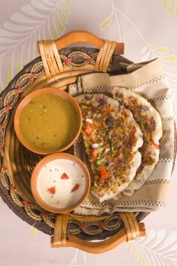 Güneyde Hint yemeği soğan Uthappams