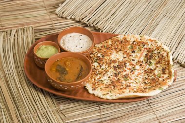 Güneyde Hint yemeği soğan Uthappams