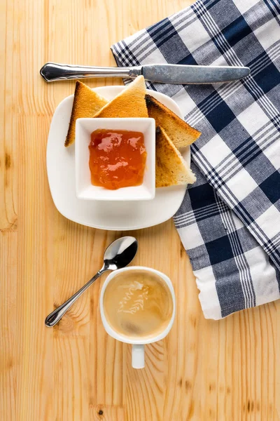 Kızarmış ekmek ve reçel Kahvaltı