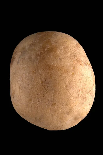 siyah üzerine izole patates