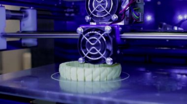 FDM 3d yazıcı plastik bilezik yapar