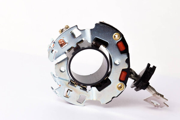 Новая стартерская кисть в коллекции для автомобиля. Вид сзади
.