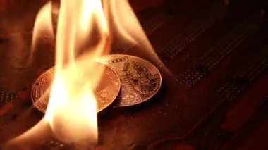 Yüksek ısı bir bilgisayar anakart üzerinde Bitcoins.
