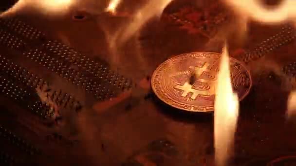 Coin physical Gold bit-coin in a violent fire. — Stock Video