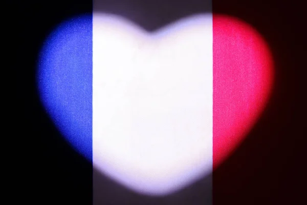 ハートの形をしたフランス国旗。関係や感情のデザインイラストのシンボル。愛、愛国心、独立の概念です。フランスのバレンタインデー。ヨーロッパ. — ストック写真