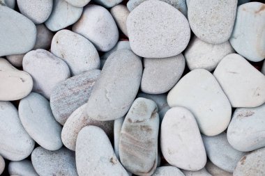 Beyaz ve Gri çakıl