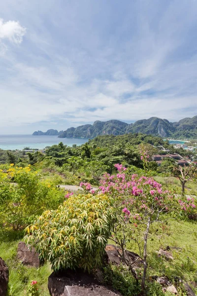 Tailandia - Vista aérea de Ko Phi Phi Don - Krabi — Foto de Stock