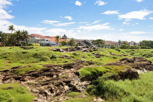 Galle, Sri Lanka - Un enorme prado sobre la muralla medieval de la ciudad de — Foto de Stock