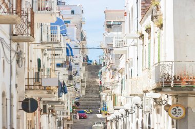 Vieste, Apulia - Alleyway Vieste Şehir Merkezi aracılığıyla