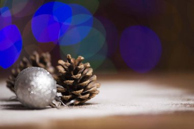 Süper izole süsleme ile