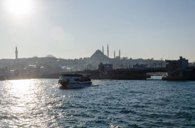 Galata Köprüsü, Rustem Paşa Camii ve İstanbul kentinin manzarası