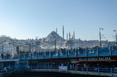 Galata Köprüsü, Rustem Paşa Camii ve İstanbul kentinin manzarası
