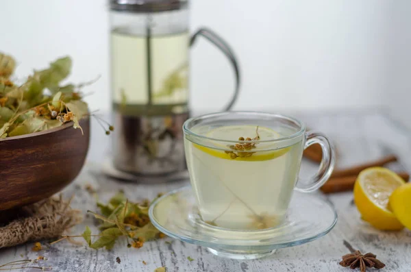 Linden Linden Tea Hársfából Készült Gyógytea Méregtelenítő Gyógynövény Tea Asztalon — Stock Fotó