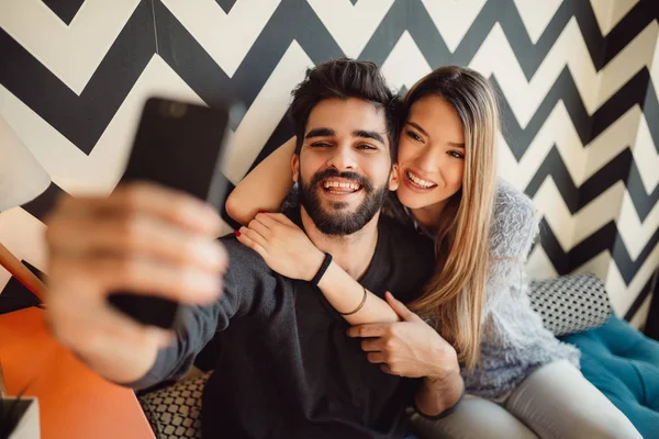 Beautiful Loving Couple Enjoying Coffee Shop While Making Selfie — Stock Photo, Image