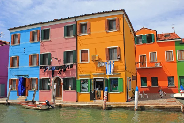 Casas de colores, Burano, Venecia, Italia — Foto de Stock