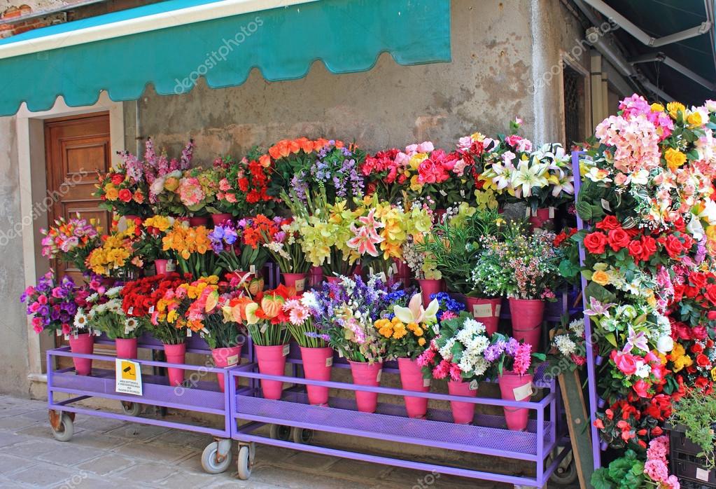 Exhibición de la tienda de la floristería, Venecia, Italia fotografía