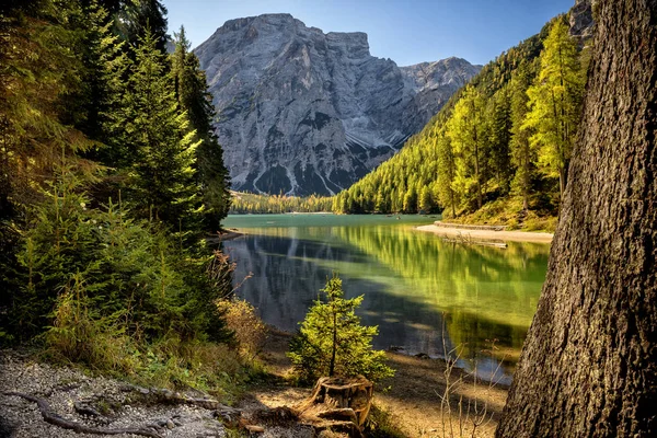 Braies 호수, Dolomites, Trentino 알토 아디 제 강, 이탈리아 — 스톡 사진