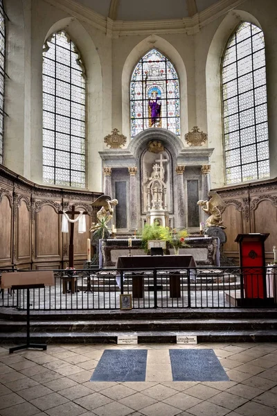 Hautvillers, France - June 9, 2017: Interior of the Saint-Pierre Abbey of Hautvillers with the grave of Dom Perignon in the Champagne district Vallee de la Marne in France. — Stock Photo, Image