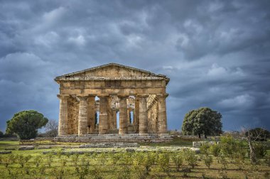 Yunan tapınağı, Hera'yı (Neptün) - Paestum, İtalya