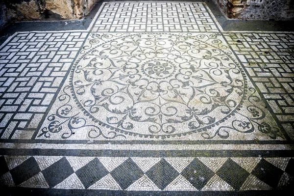 Вилла Адриана. Оригинальный римский пол. Tivoli, Рим . — стоковое фото