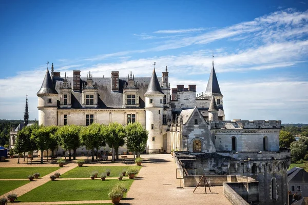 Castillo medieval de Amboise, tumba de Leonardo Da Vinci. Valle del Loira, Francia, Europa. Sitio de la Unesco . — Foto de Stock