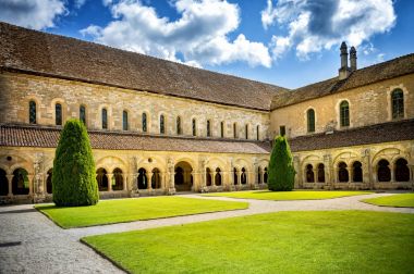 Abbey Fontenay, Burgundy, Fransa.