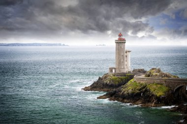 Phare du petit minou Plouzane, Brittany, Fransa görünümünü