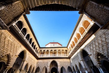 Sevilla, İspanya: Gerçek Alcazar Seville. Patio de las Doncellas Kraliyet Sarayı, gerçek Alcazar (1360 inşa edilmiş), İspanya