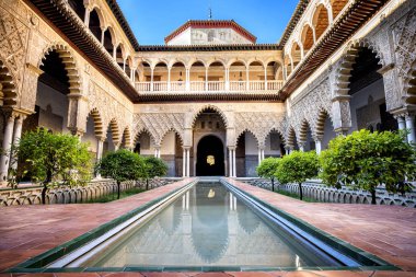 Sevilla, İspanya: Gerçek Alcazar Seville. Patio de las Doncellas Kraliyet Sarayı, gerçek Alcazar (1360 inşa edilmiş), İspanya
