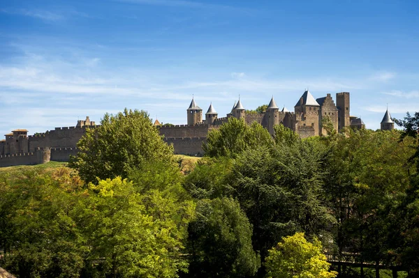 Каркассонна - укрепленный французский город в департаменте Од, регион Лангедок-Руссийон, Франция, объект ЮНЕСКО — стоковое фото