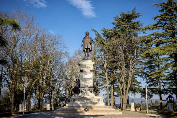 Monumento Raffaello Piazzale Roma Urbino Italia — Foto Stock