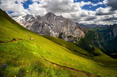 Marmolada Buzulu Belvedere 'den görüldü. Trentino Alto Adige, İtalya