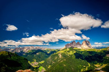 Sassolungo ve Sassopiatto Dağları ve Catinaccio Grubu, Dolomites Alps, Trentino Alto Adige Güney Tyrol, İtalya
