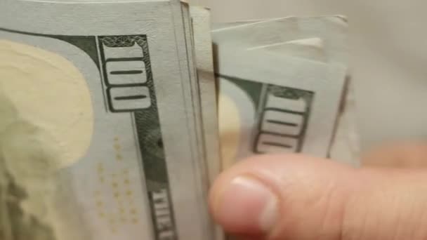 Руки рахують банкноти — стокове відео
