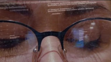 Geliştiricinin arkaplanı üzerine Coronavirus metni