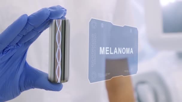 Hand i handske med hologram melanom — Stockvideo