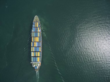 Kargo gemisinin havadan görünümü, kargo konteyner depo Harbor bir