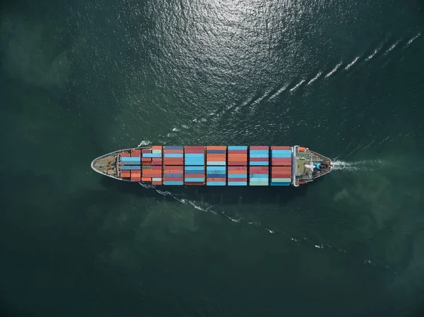 Kargo gemisinin havadan görünümü, kargo konteyner depo Harbor bir